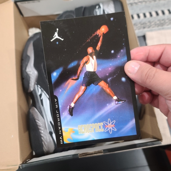 Jordan 8 - Picture 4 of 8